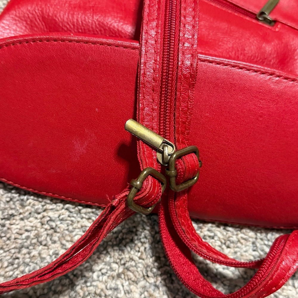 Vera Pelle Genuine Leather Backpack Purse Red Vintage Sling Bag Soft - Picture 4 of 7